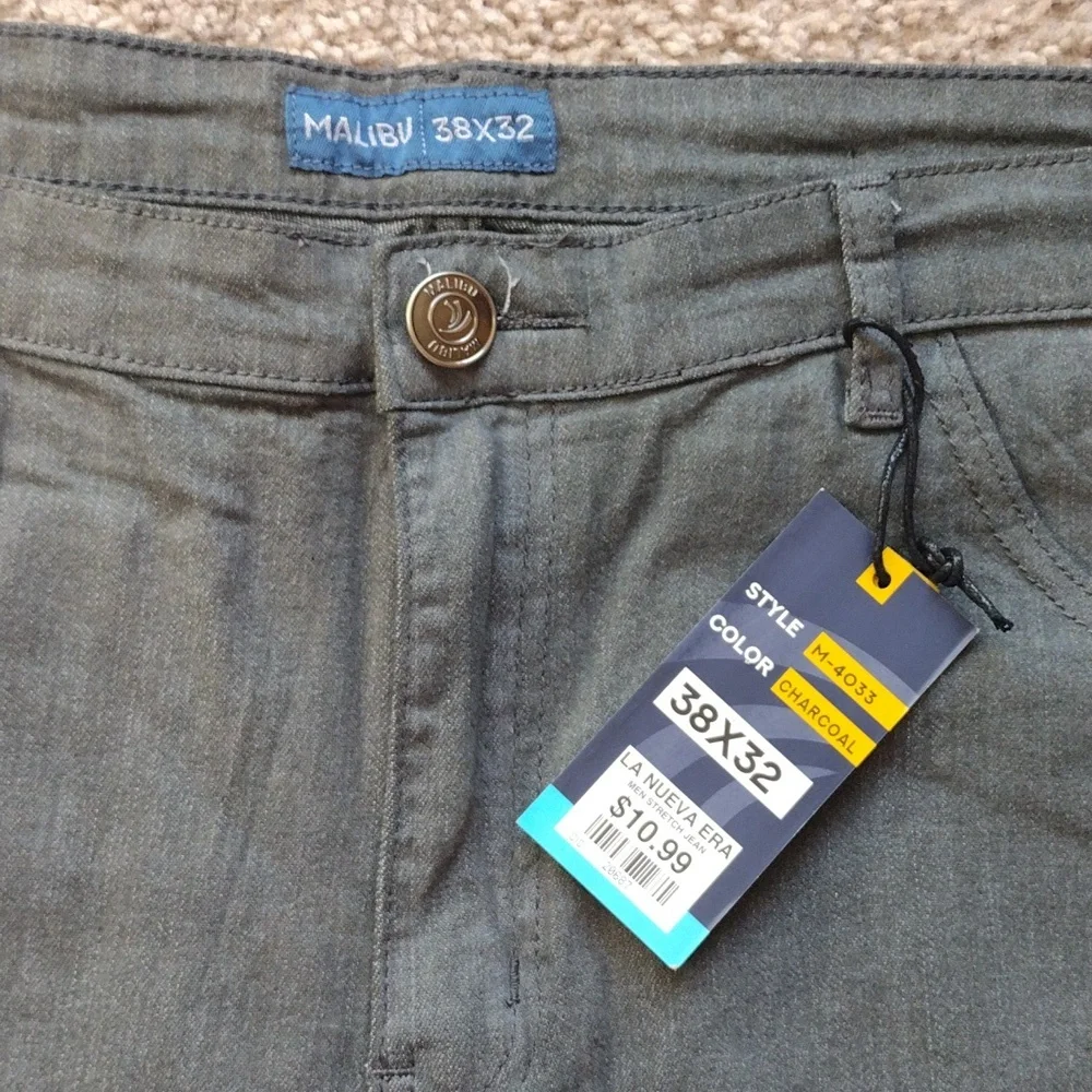 Pants - Picture 2 of 9